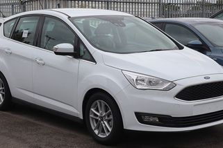 Mechanici doporučují rodinný Ford z bazaru za 120 tisíc. Jezdí líp než SUV a má hodnocení, které nemá ani konkurence